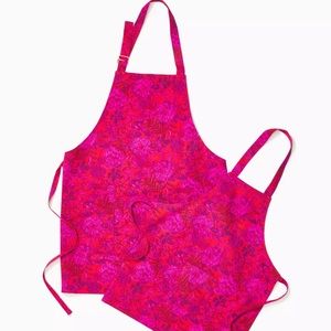 Mommy and me Lilly Pulitzer Secret Hideaway Aprons
